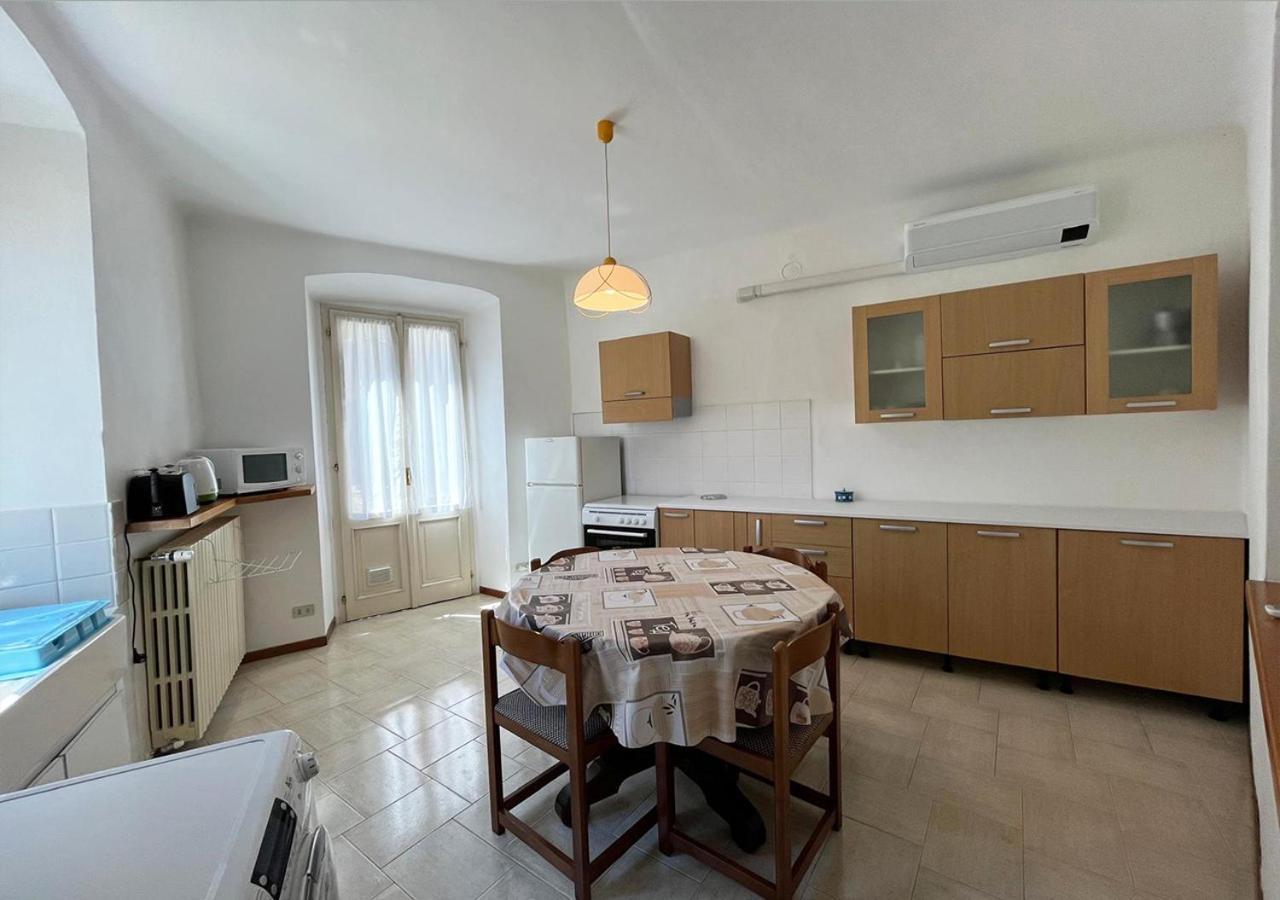 Apartamento L'Antico Borgo Lesa Exterior foto