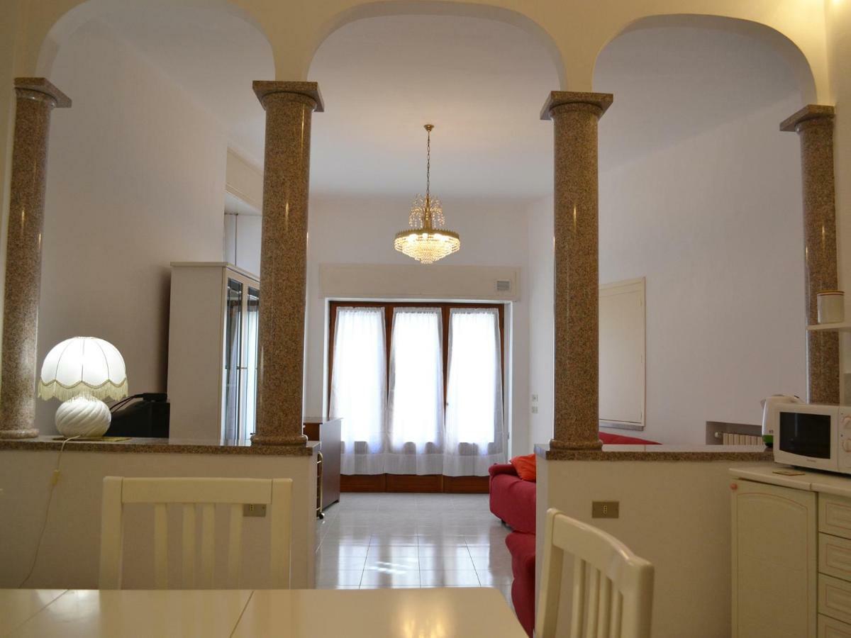 Apartamento L'Antico Borgo Lesa Exterior foto